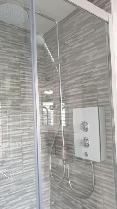 Near Liverpool Double Bedroom Hideaway Wirral Kültér fotó