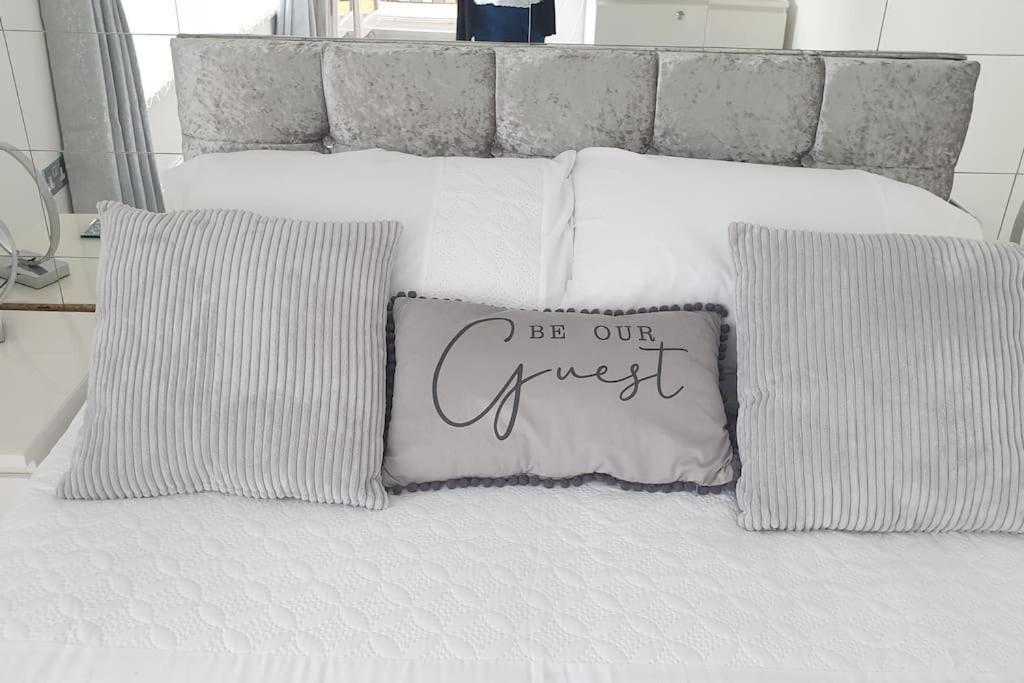 Near Liverpool Double Bedroom Hideaway Wirral Kültér fotó